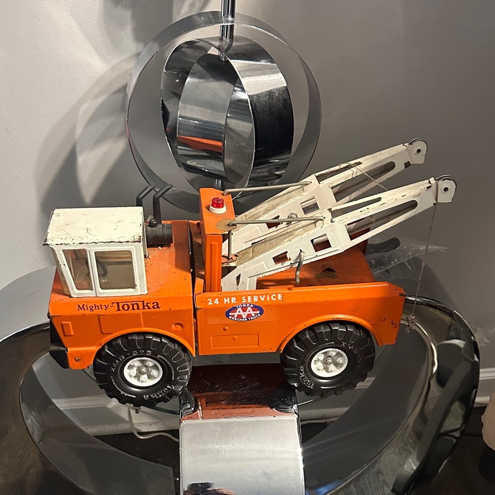 Mighty Tonka tow truck dual boom Tonka wrecker 1970S
